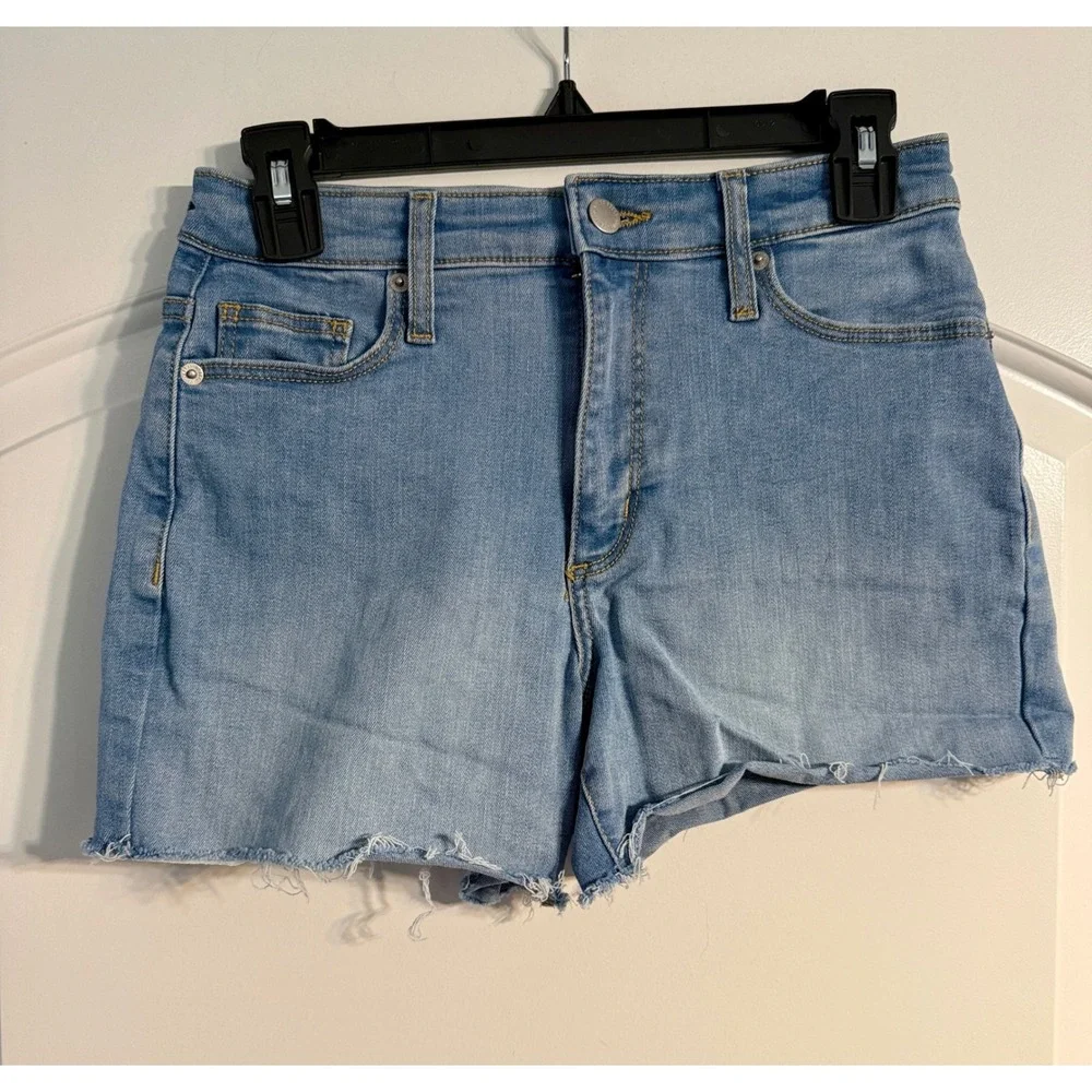 Universal Thread Denim Shorts 2 Light Blue Raw Hem High Rise Boho Festival Beach